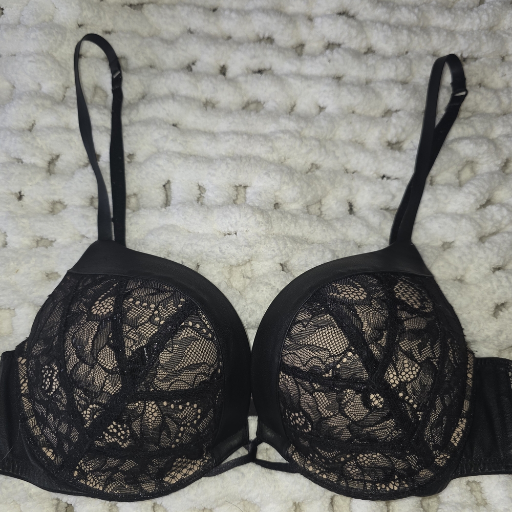Elegant Black Lace Bra